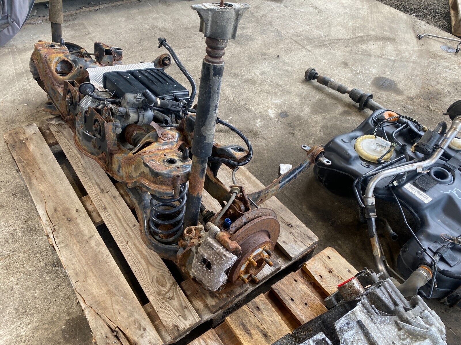 VOLVO S40 V50 C30 AWD SWAP W/ MANUAL TRANSMISSION DIFFS TANK ETC - Fresh Stock Dated February 2026