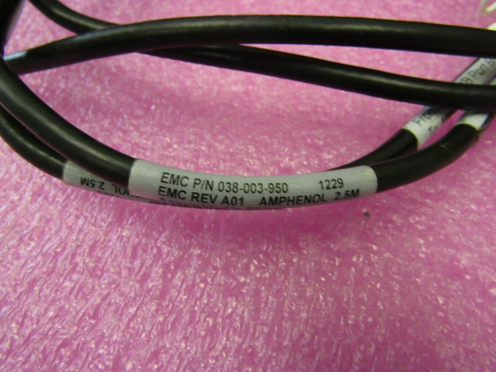 038-003-950 EMC 2.5M 3.125GB QSFP CABLE WITH BOSS BACKSHELL P - Fresh Stock Dated February 2026