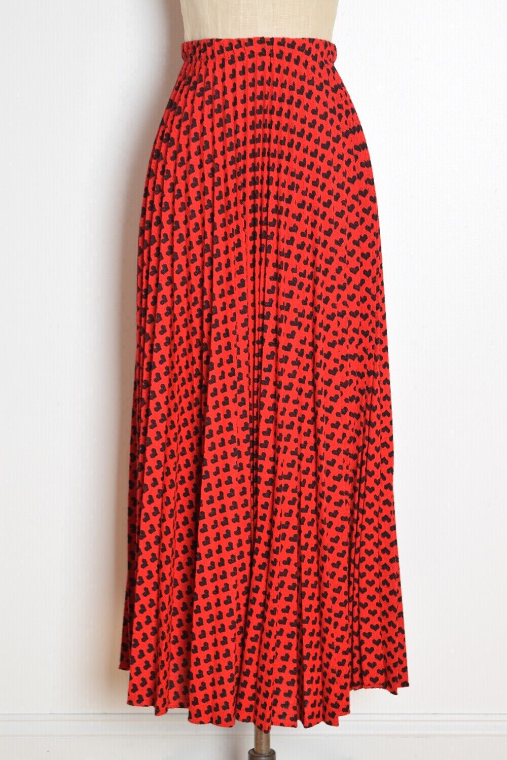 vintage 70s skirt red navy HEARTS pleated high waisted long maxi skirt XS S - Fresh Stock Dated March 2026