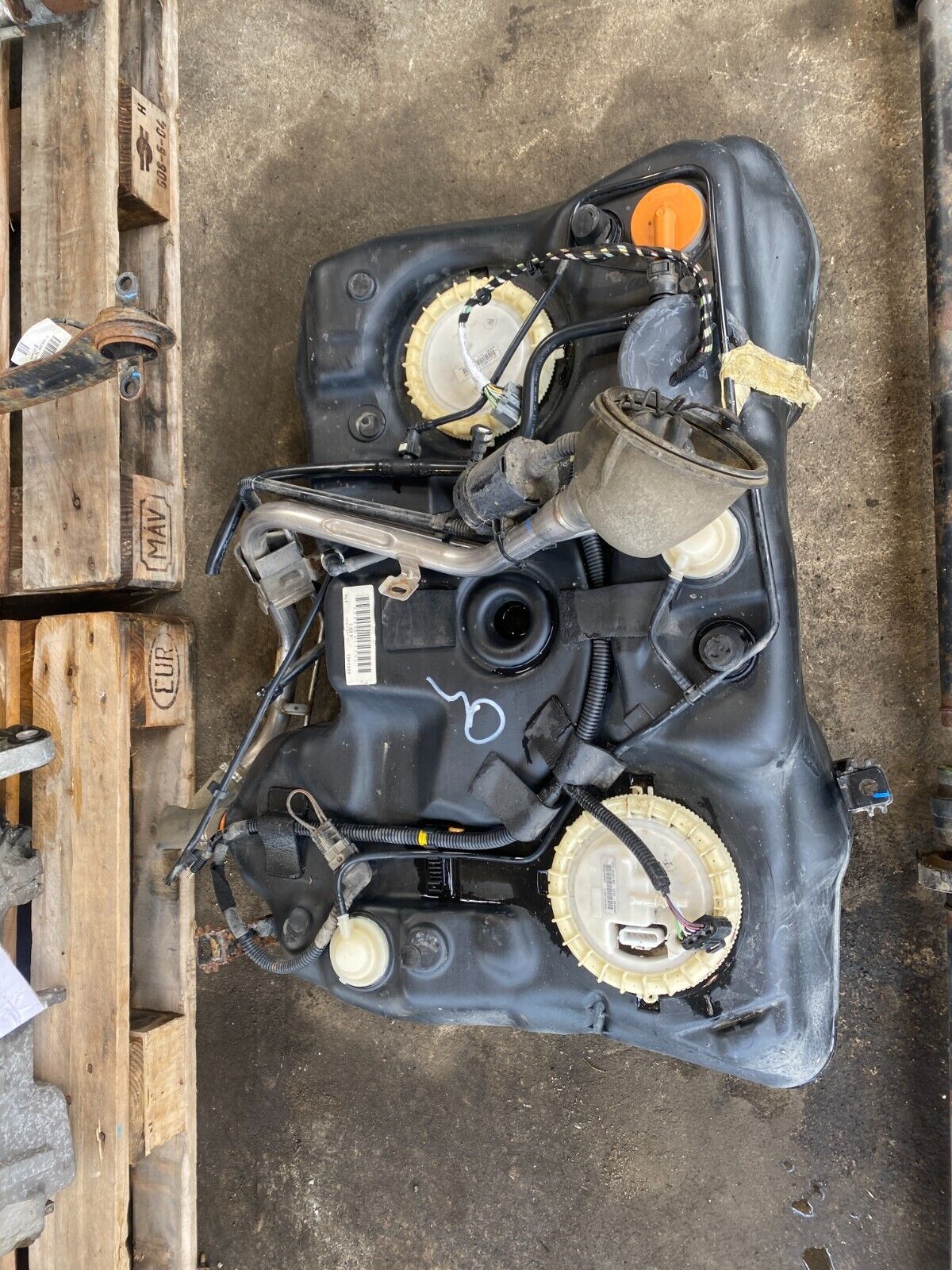 VOLVO S40 V50 C30 AWD SWAP W/ MANUAL TRANSMISSION DIFFS TANK ETC - Fresh Stock Dated February 2026