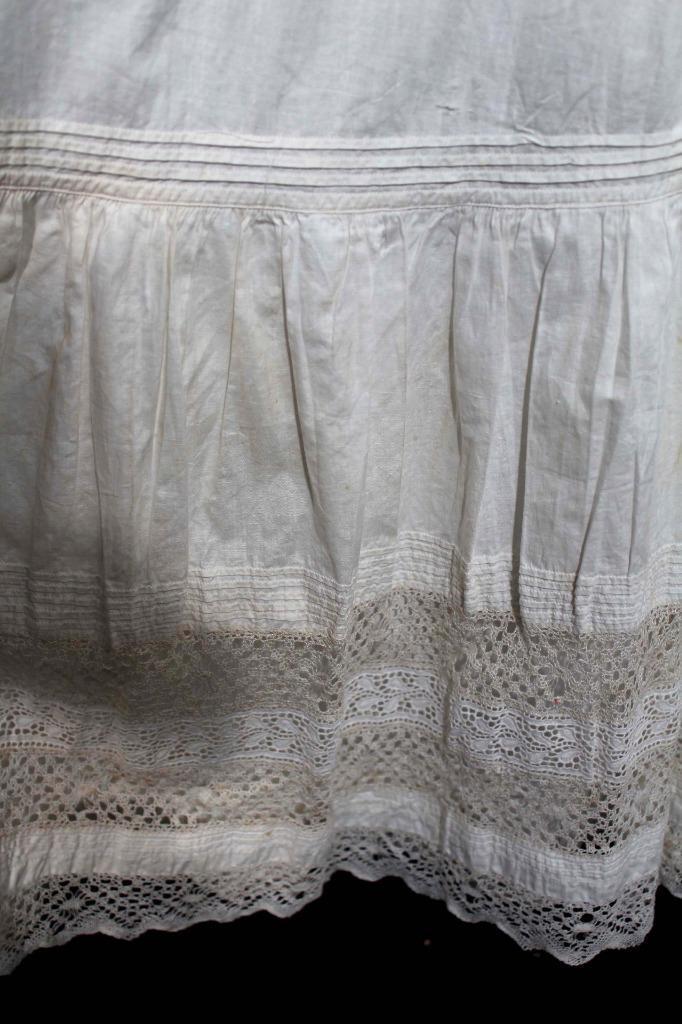 ANTIQUE FRENCH LONG EDWARDIAN WHITE COTTON PETTICOAT WITH  LACE TRIM 26