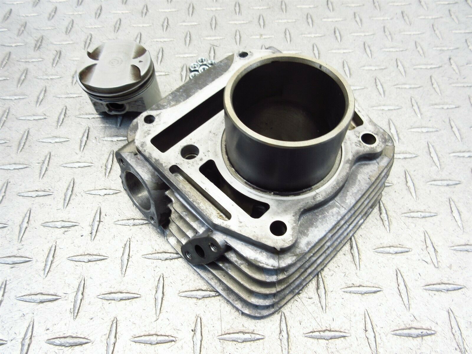 2008 06-09 Hyosung GT250R Rear Piston Cylinder Barrel - Fresh Stock Dated February 2026