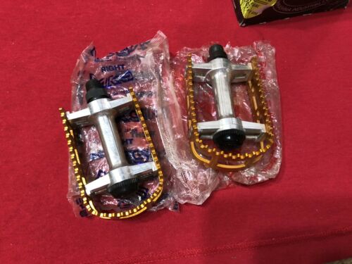 MKS BM-10 FOOT JAW GOLD 9/16 PEDALS BM 10 OLD SCHOOL BMX - Fresh Stock Dated December 2025