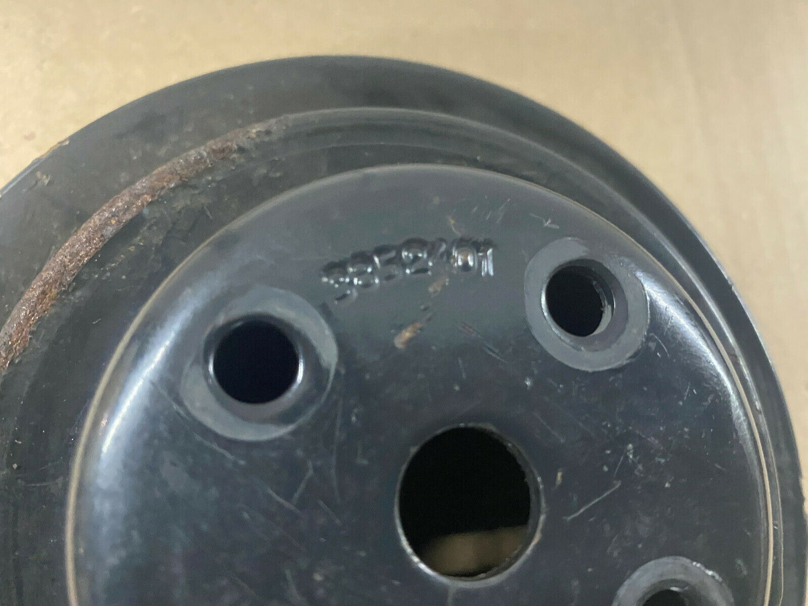 Volvo Penta 3.0GL GM 3.0L Water pump Pulley # 3852401 - Fresh Stock Dated February 2026