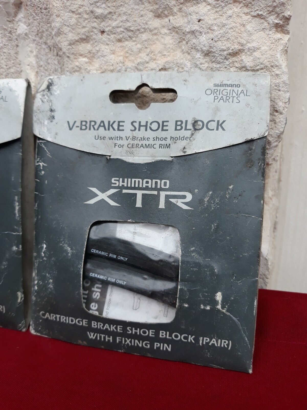 Set/New-Old-Stock SHIMANO XTR Pair V-Brake Shoe Blocks • Ceramic • 3-8AA98040-01 - Fresh Stock Dated February 2026