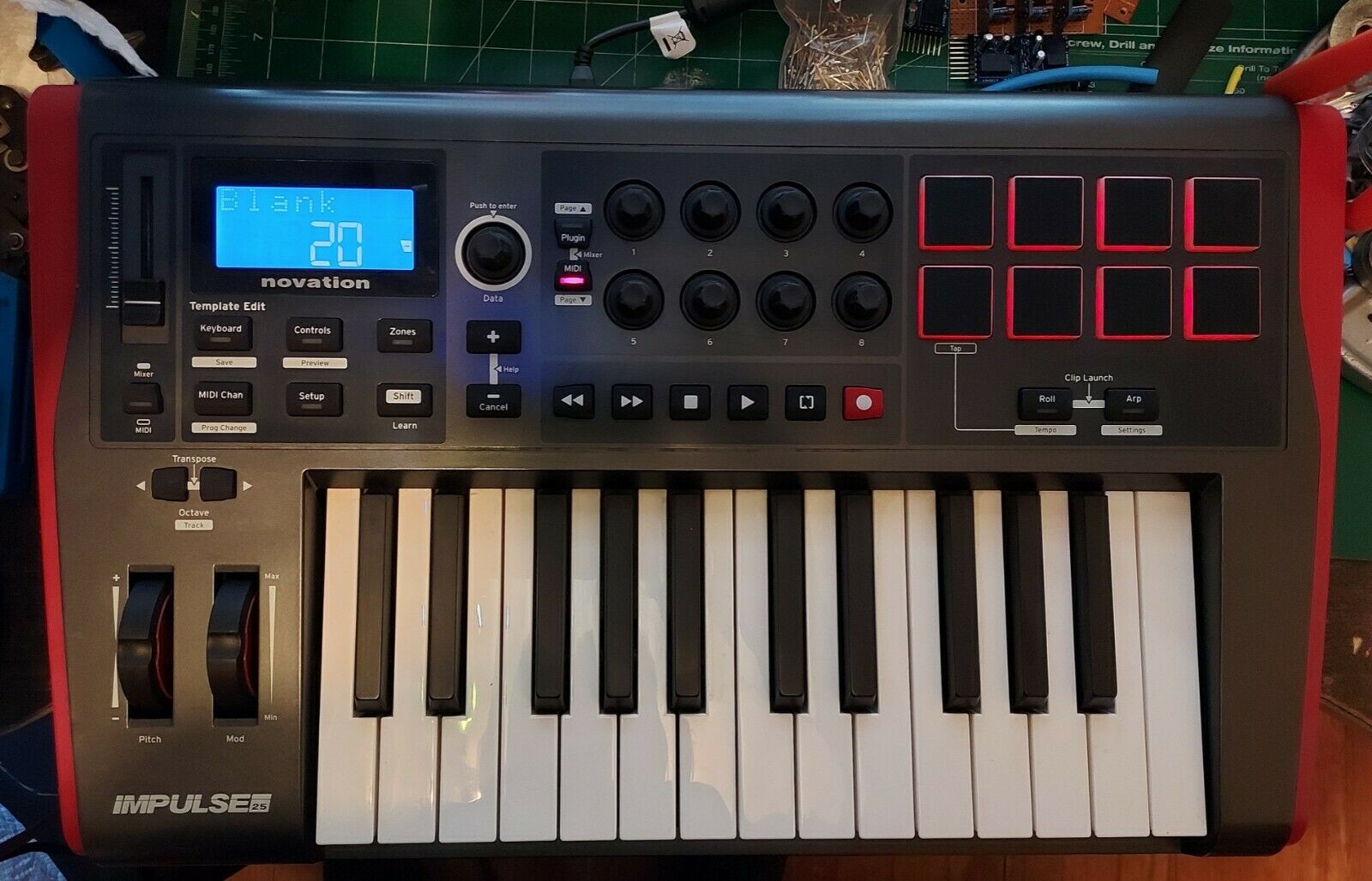 Novation IMPULSE 25 - Fresh Stock Dated February 2026