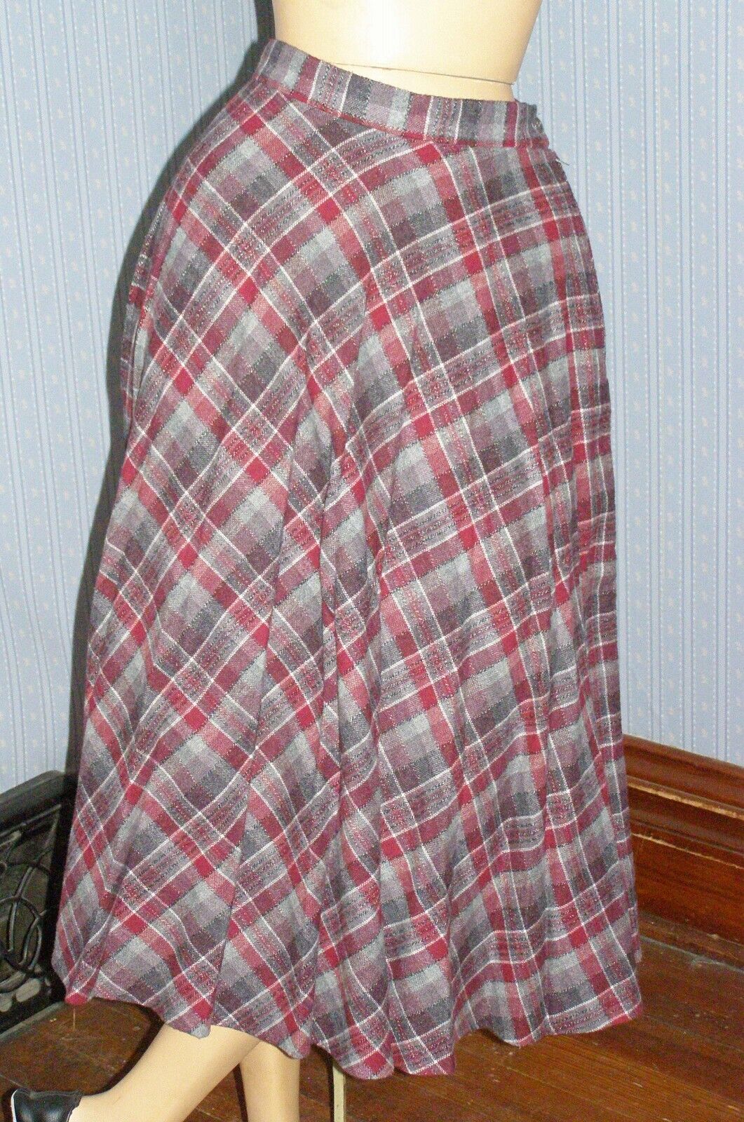 Vintage 70's burgundy & gray high waisted plaid pleated skirt wool XS S geek - Fresh Stock Dated March 2026