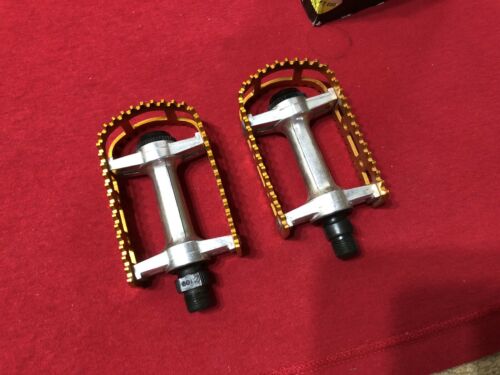 MKS BM-10 FOOT JAW GOLD 9/16 PEDALS BM 10 OLD SCHOOL BMX - Fresh Stock Dated December 2025