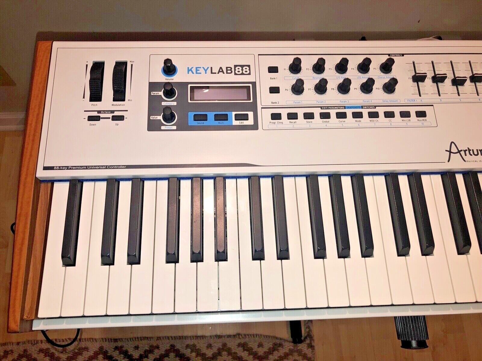 Arturia Keylab88  Piano Weighted 88 Key Midi Controller - Fresh Stock Dated February 2026