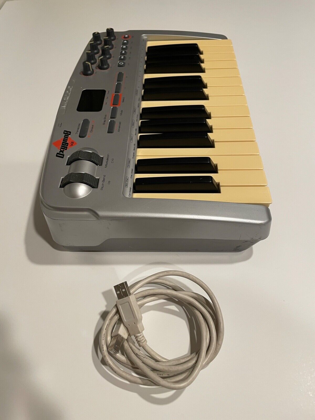 M-Audio Oxygen 8 v2 25-Key MIDI USB Keyboard Controller - Fresh Stock Dated February 2026