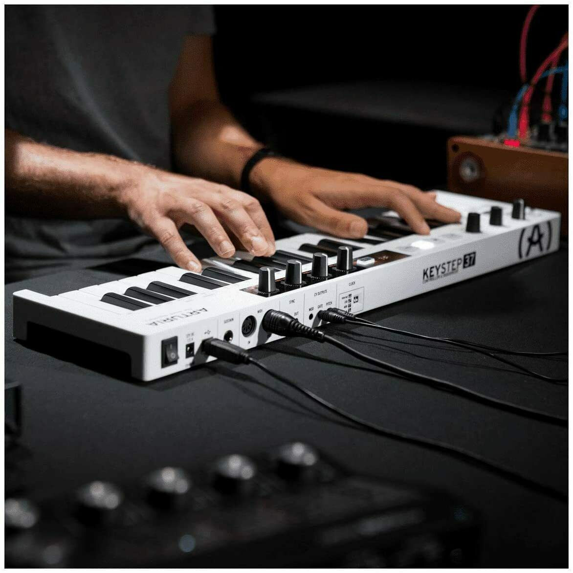 Arturia Keystep 37 Keyboard MIDI Controller and Sequencer -White - Fresh Stock Dated February 2026