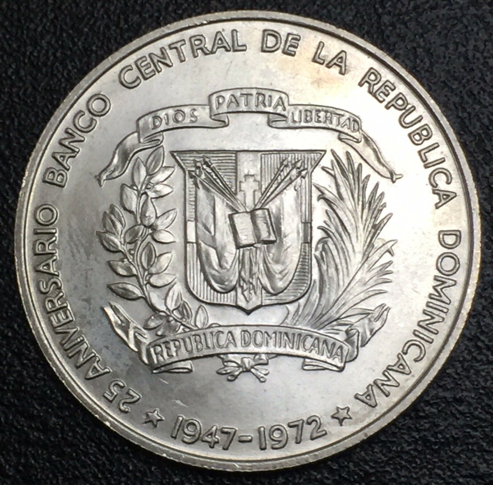 DOMINICAN REPUBLIC 1972 1 Peso Central Bank Silver  BU - Fresh Stock Dated December 2025
