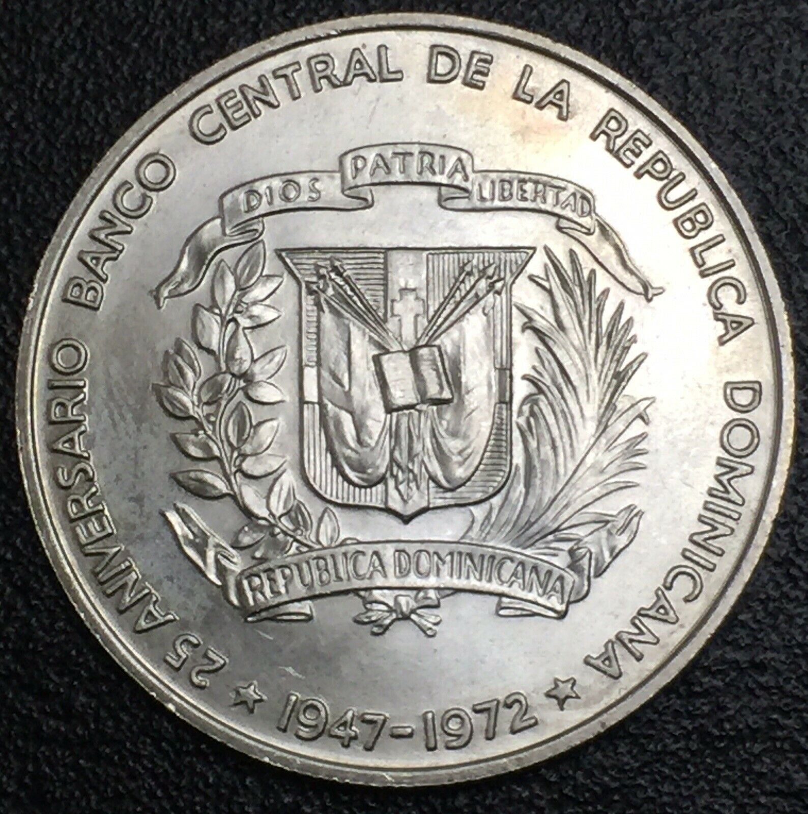 DOMINICAN REPUBLIC 1972 1 Peso Central Bank Silver  BU - Fresh Stock Dated December 2025