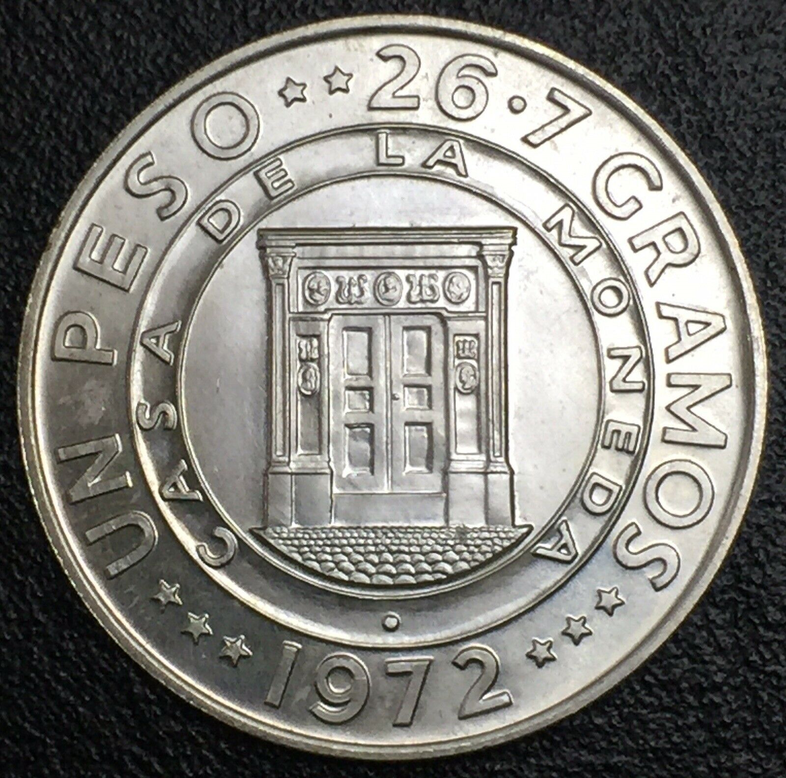 DOMINICAN REPUBLIC 1972 1 Peso Central Bank Silver  BU - Fresh Stock Dated December 2025