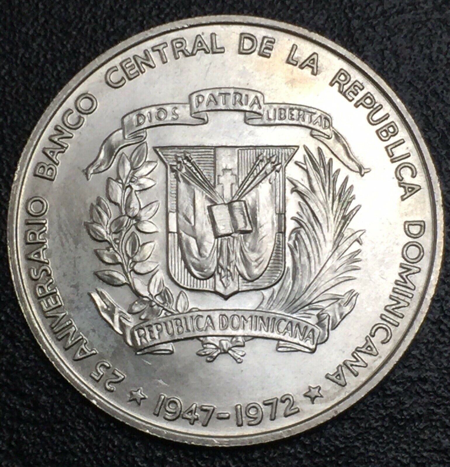 DOMINICAN REPUBLIC 1972 1 Peso Central Bank Silver  BU - Fresh Stock Dated December 2025