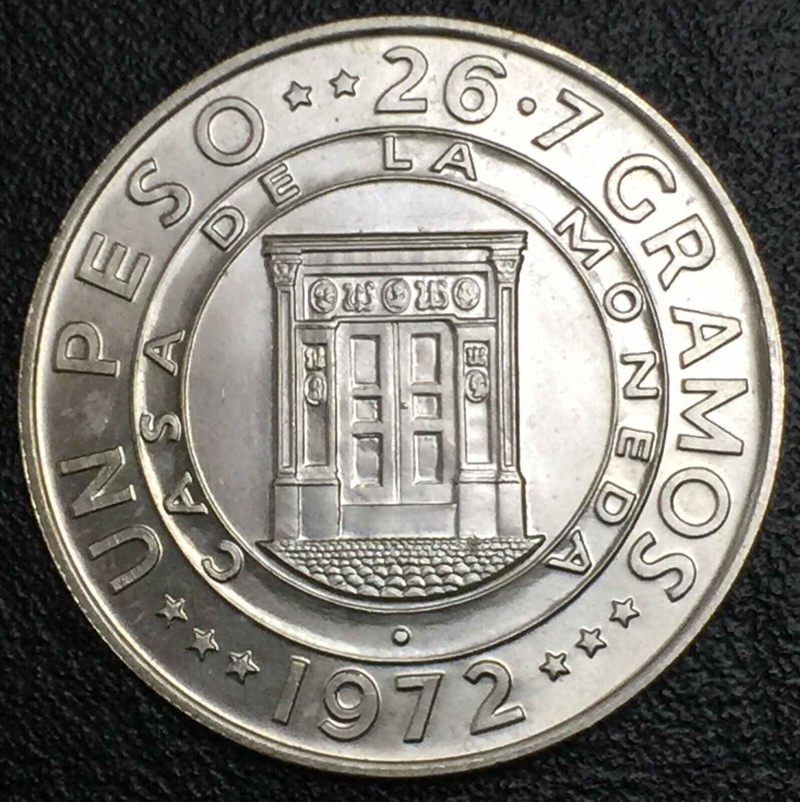 DOMINICAN REPUBLIC 1972 1 Peso Central Bank Silver  BU - Fresh Stock Dated December 2025