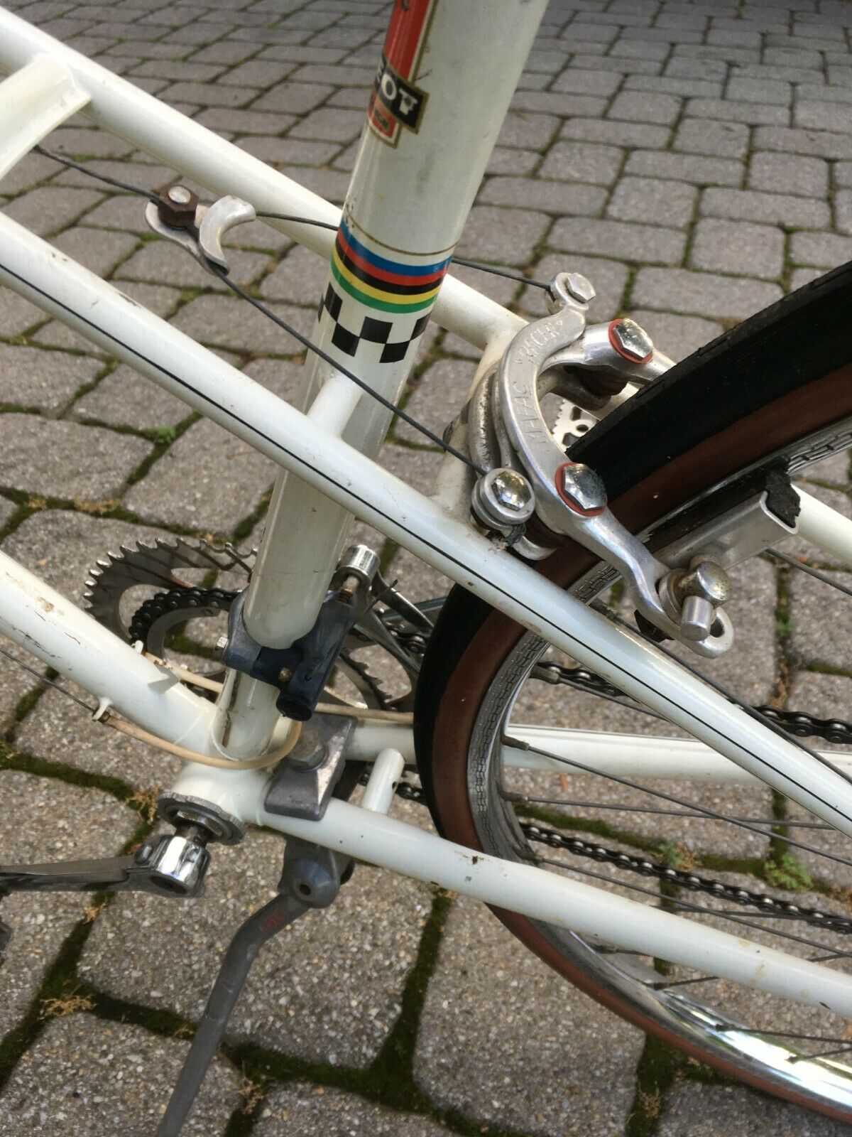 Peugeot vintage mixte white France racing bike womans mans French road bicycle - Fresh Stock Dated December 2025