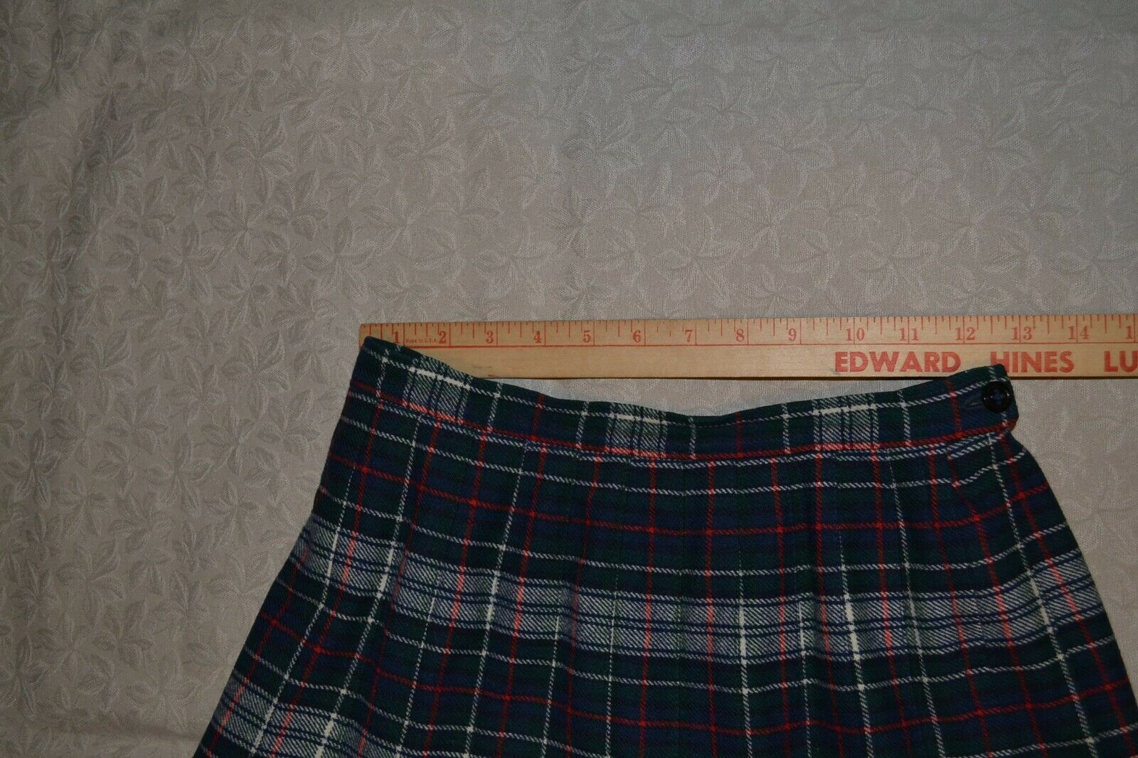 Vintage Pendleton wool skirt size 10, waist 25