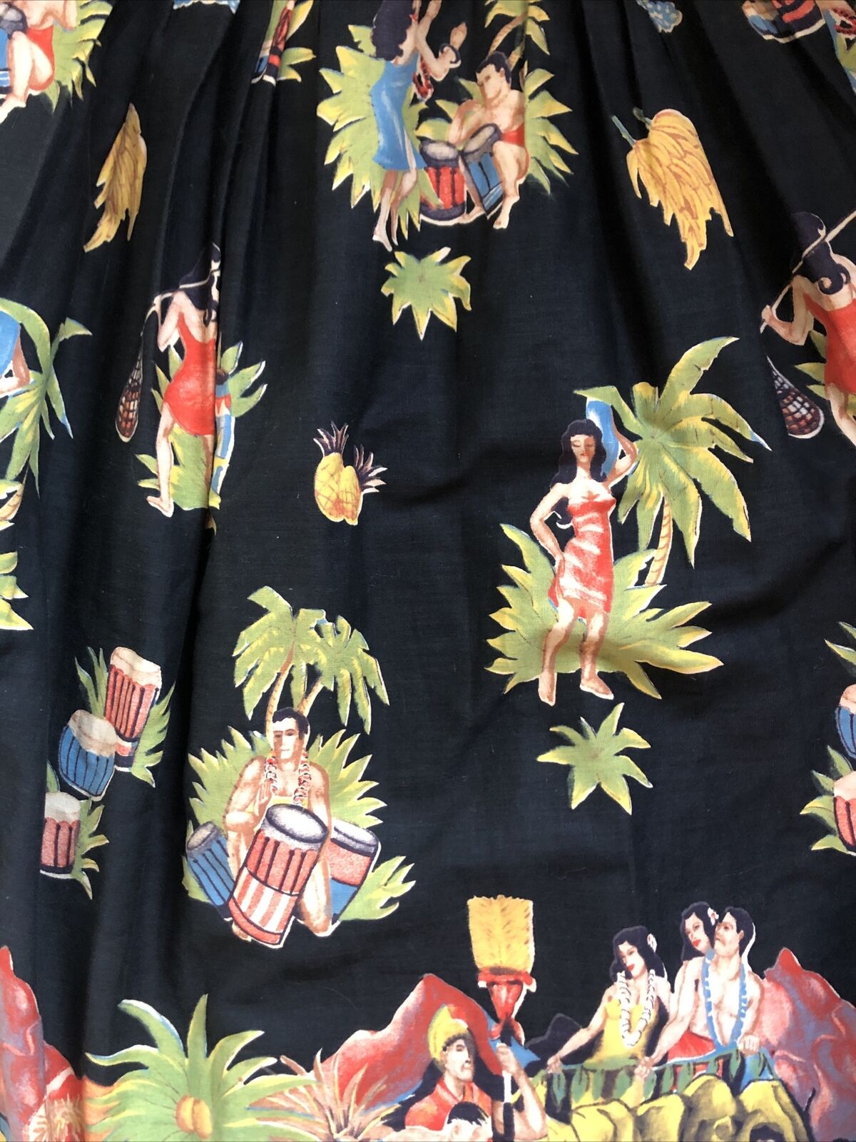 Rare Vintage 50s Novelty Hawaiian Print Circle Skirt Size XXS 22/23 waist - Fresh Stock Dated March 2026