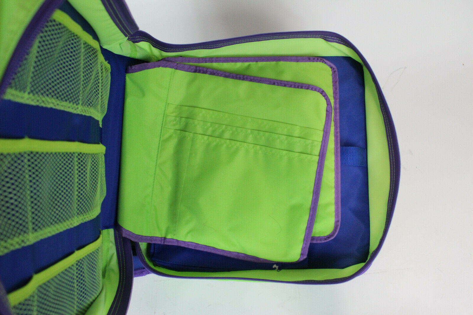 LeapFrog LeapPad Storage Binder Travel Case *Holds Player & 12 Games Cartridges* - Fresh Stock Dated February 2026