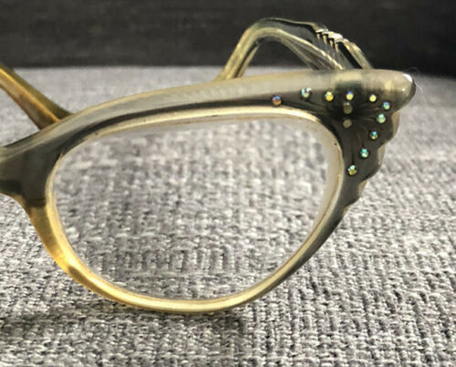 Vintage Women's Plastic Cats Eye Style Retro Rhinestone With Glass Case - Fresh Stock Dated December 2025