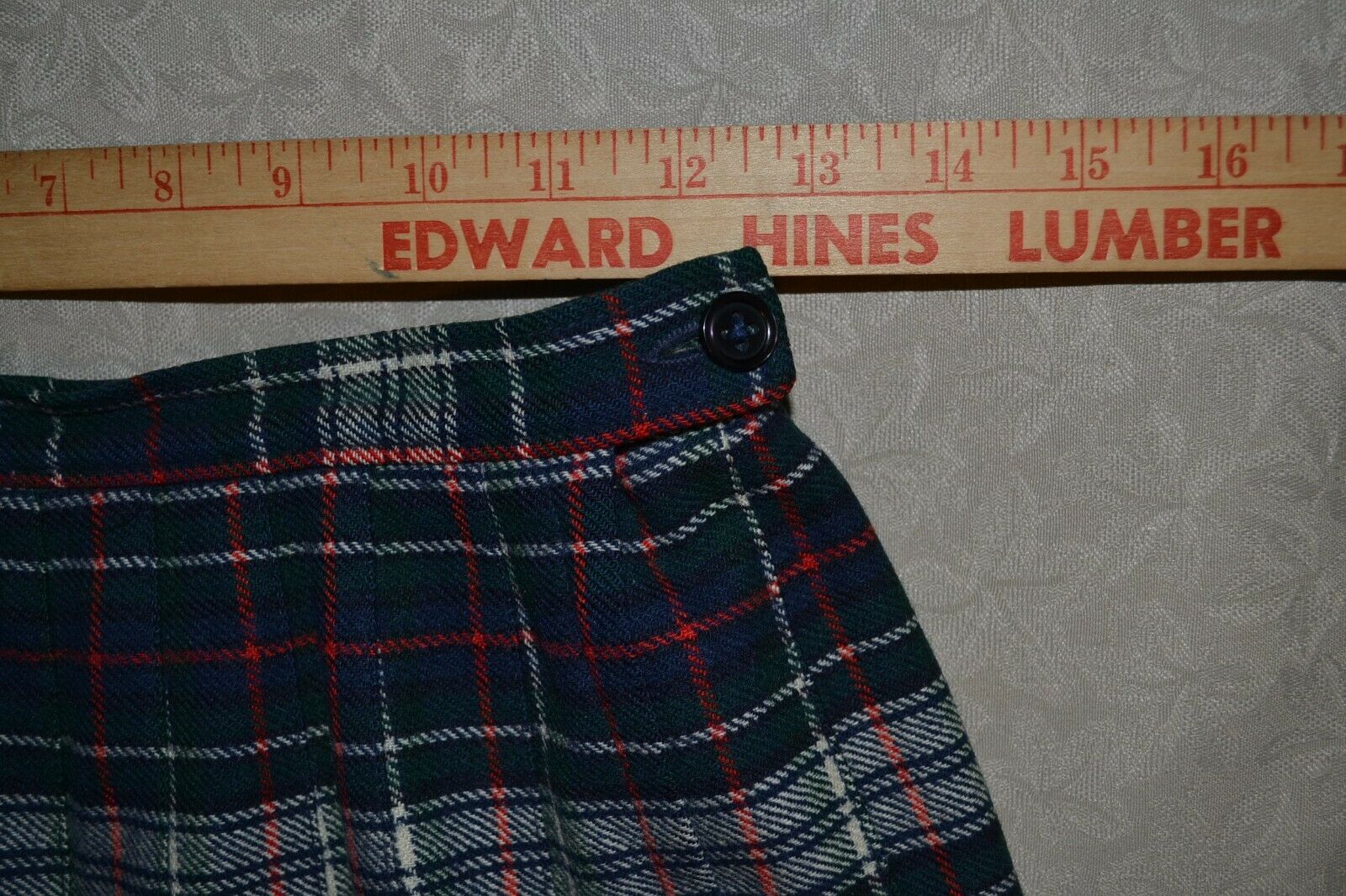 Vintage Pendleton wool skirt size 10, waist 25