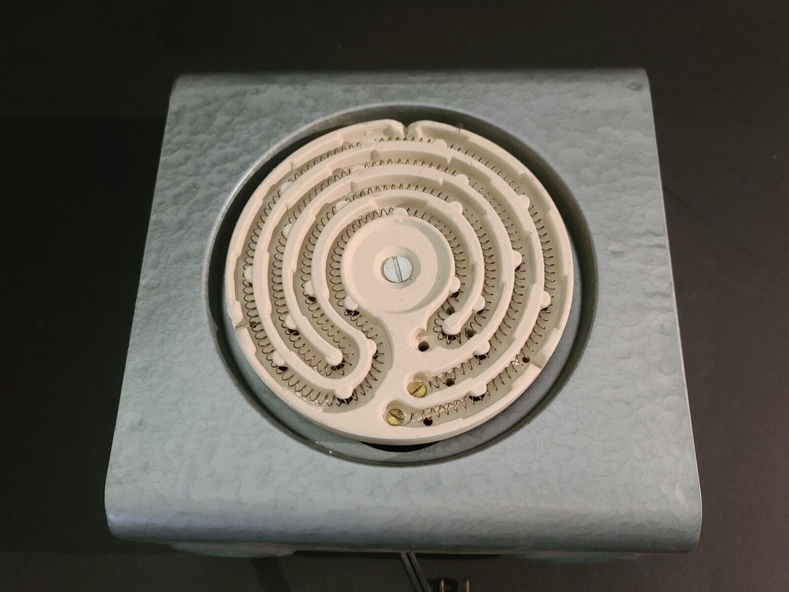 NEW IN BOX AJAX Standard-Hygrade Portable Electric Stove Hot Plate Single Burner - Fresh Stock Dated February 2026