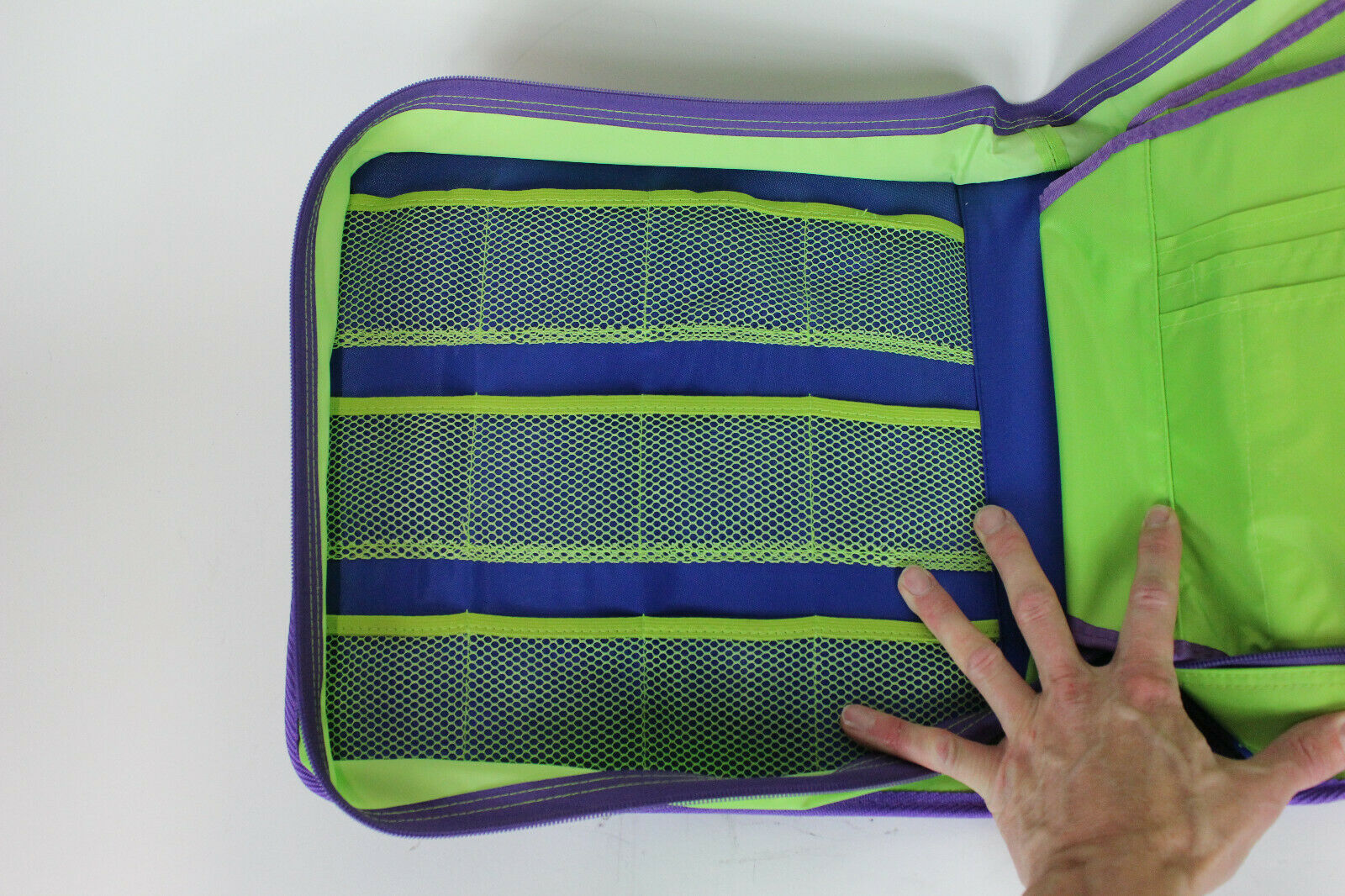 LeapFrog LeapPad Storage Binder Travel Case *Holds Player & 12 Games Cartridges* - Fresh Stock Dated February 2026