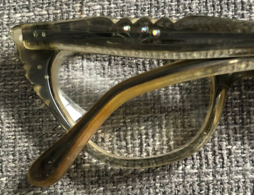 Vintage Women's Plastic Cats Eye Style Retro Rhinestone With Glass Case - Fresh Stock Dated December 2025