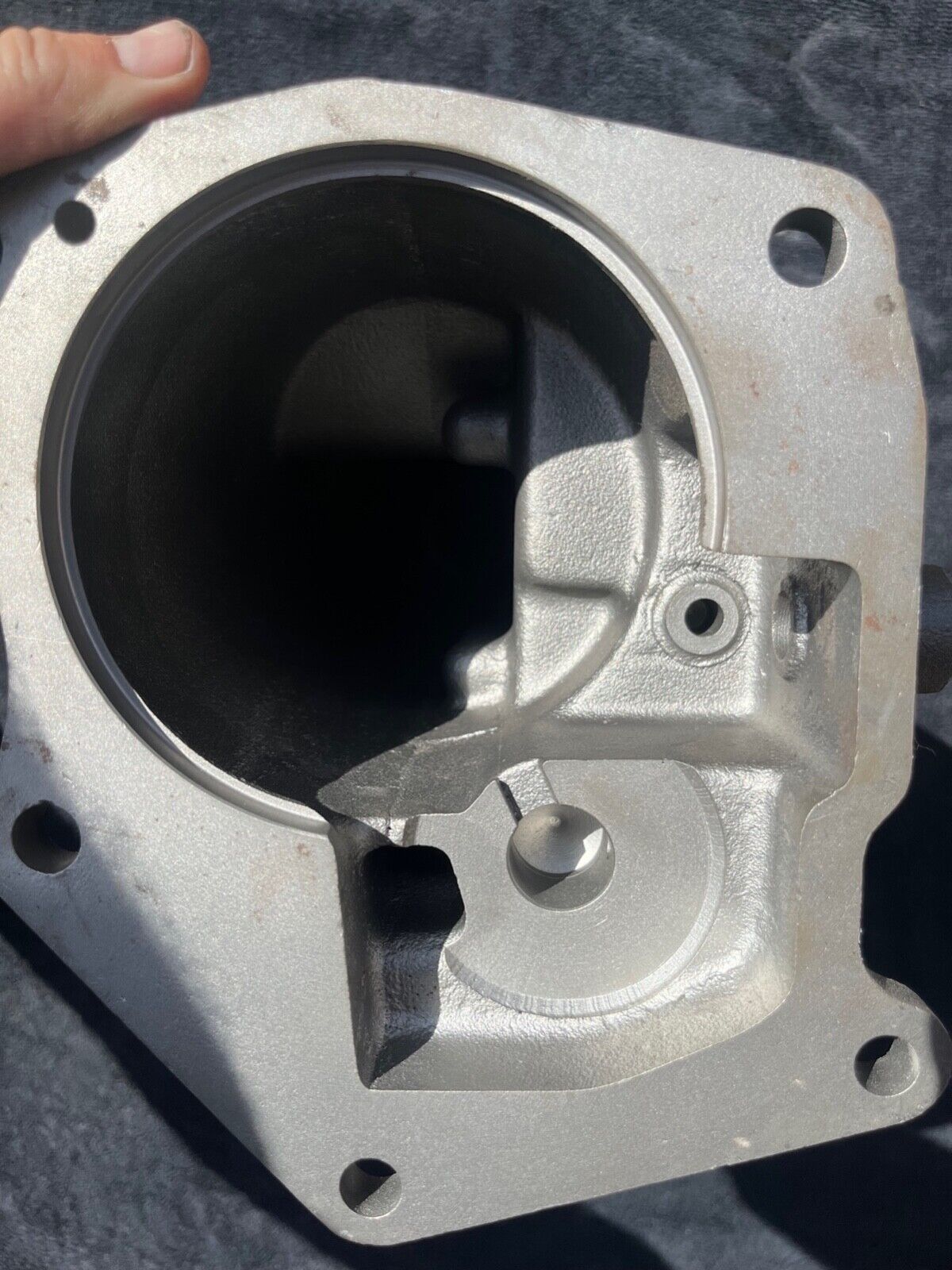 1962-1966 Ford Fairlane Borg Warner T10 4 Speed Tailhousing T10H-7 Tailshaft - Fresh Stock Dated February 2026