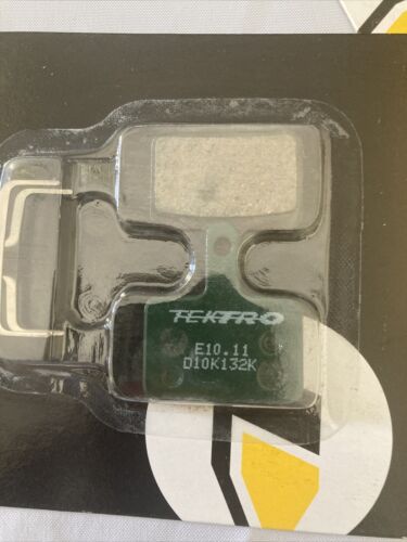 Tektro E10.11 Organic Disc Brake Pads - Fresh Stock Dated February 2026