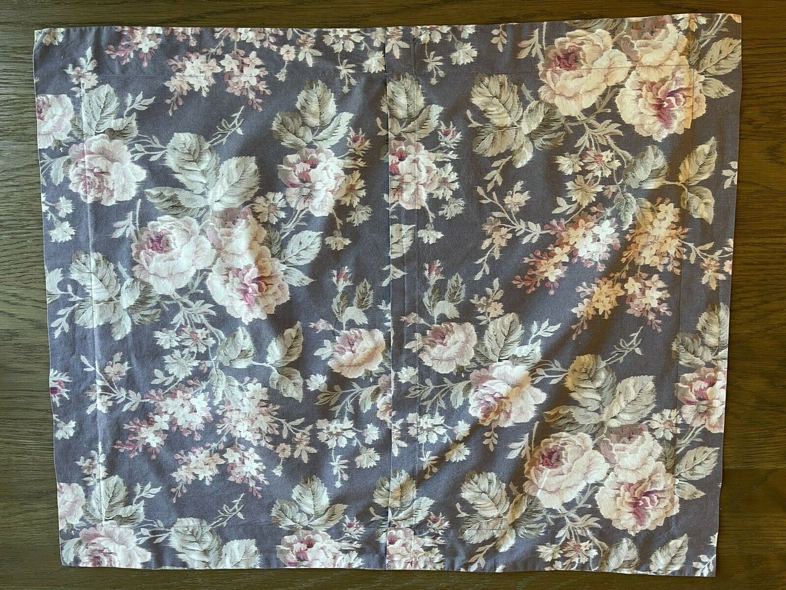 POTTERY BARN KIDS Yvette Floral Standard Sham - Lavender - EXCELLENT CONDITION - Fresh Stock Dated February 2026