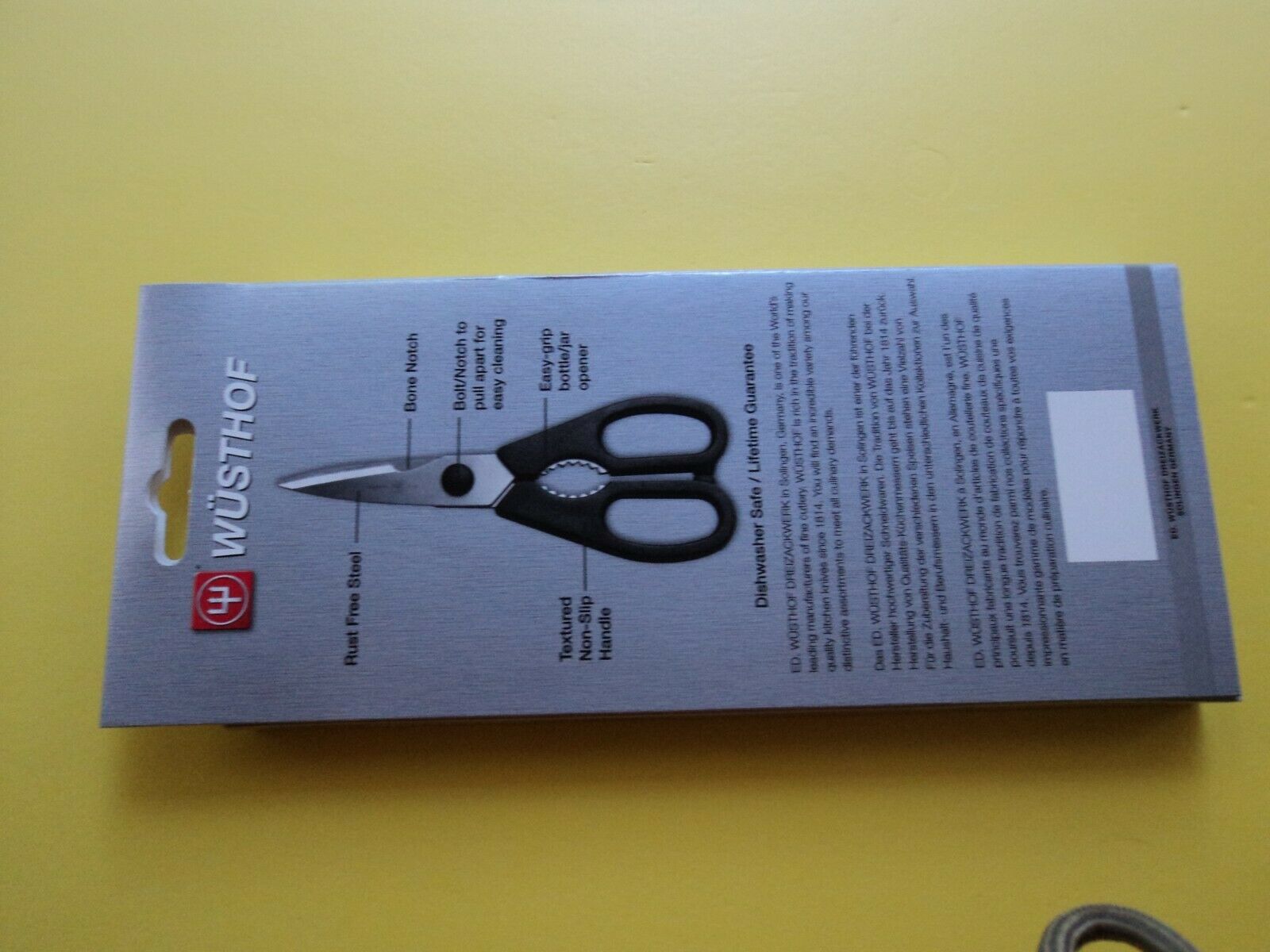 wusthof kitchen shear white color  come apart # 5558 brand   new in box - Fresh Stock Dated December 2025