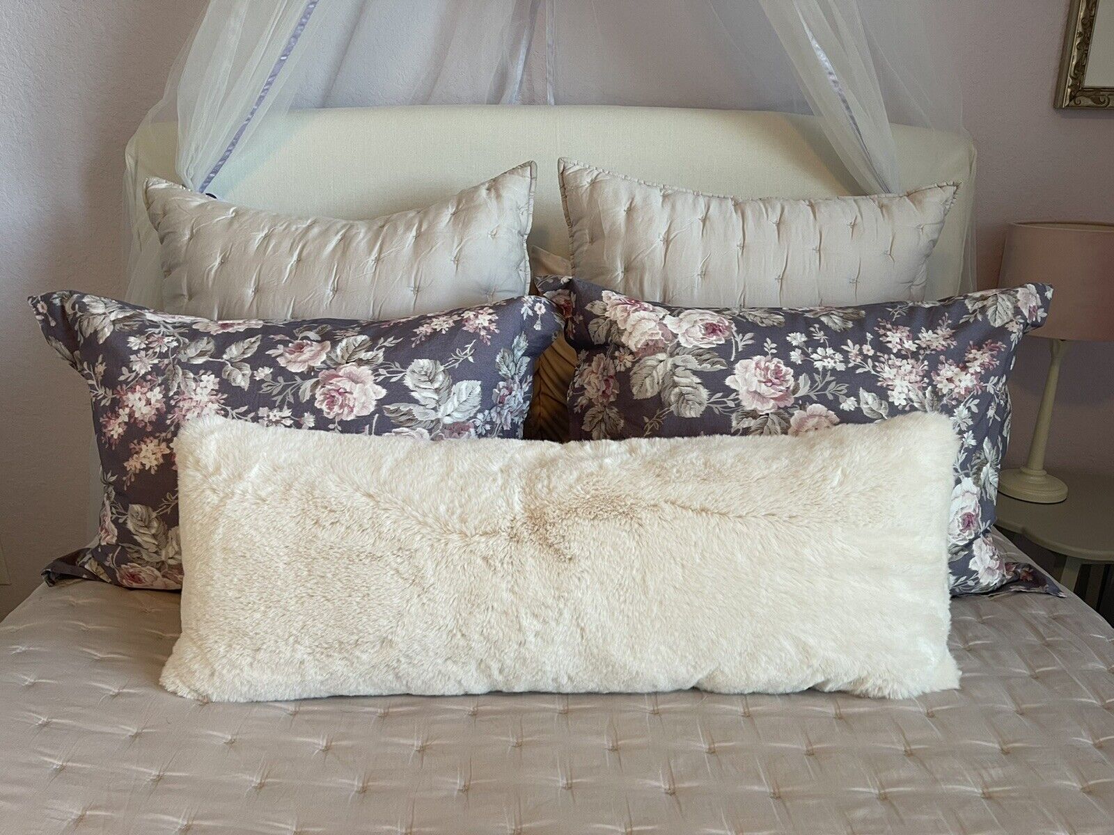 POTTERY BARN KIDS Yvette Floral Standard Sham - Lavender - EXCELLENT CONDITION - Fresh Stock Dated February 2026