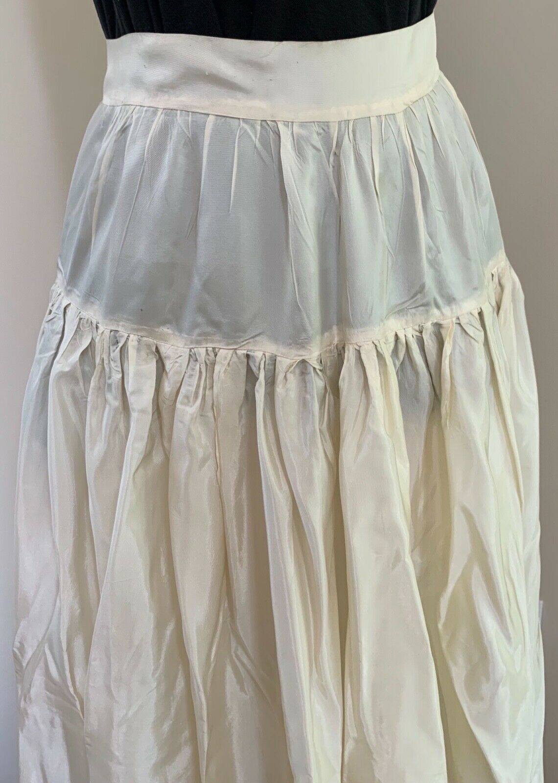 antique women's cream taffeta petticoat w flounce, tie 25