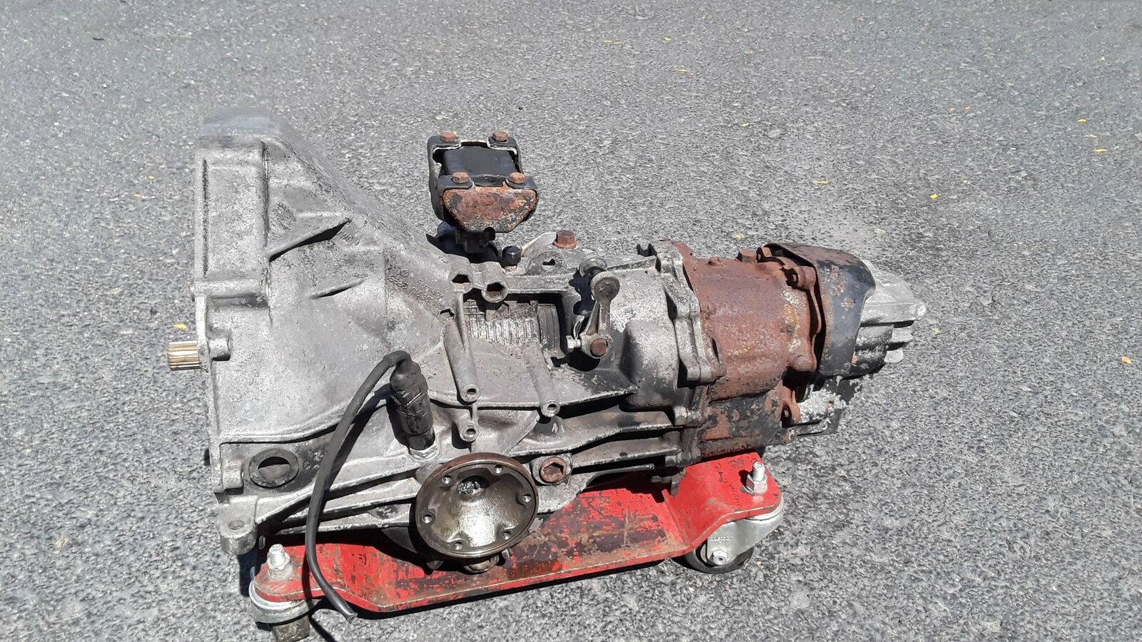 1986-1989 PORSCHE 944 RWD 5 SPEED MANUAL TRANSMISSION GEAR BOX 193K MILES OEM - Fresh Stock Dated February 2026