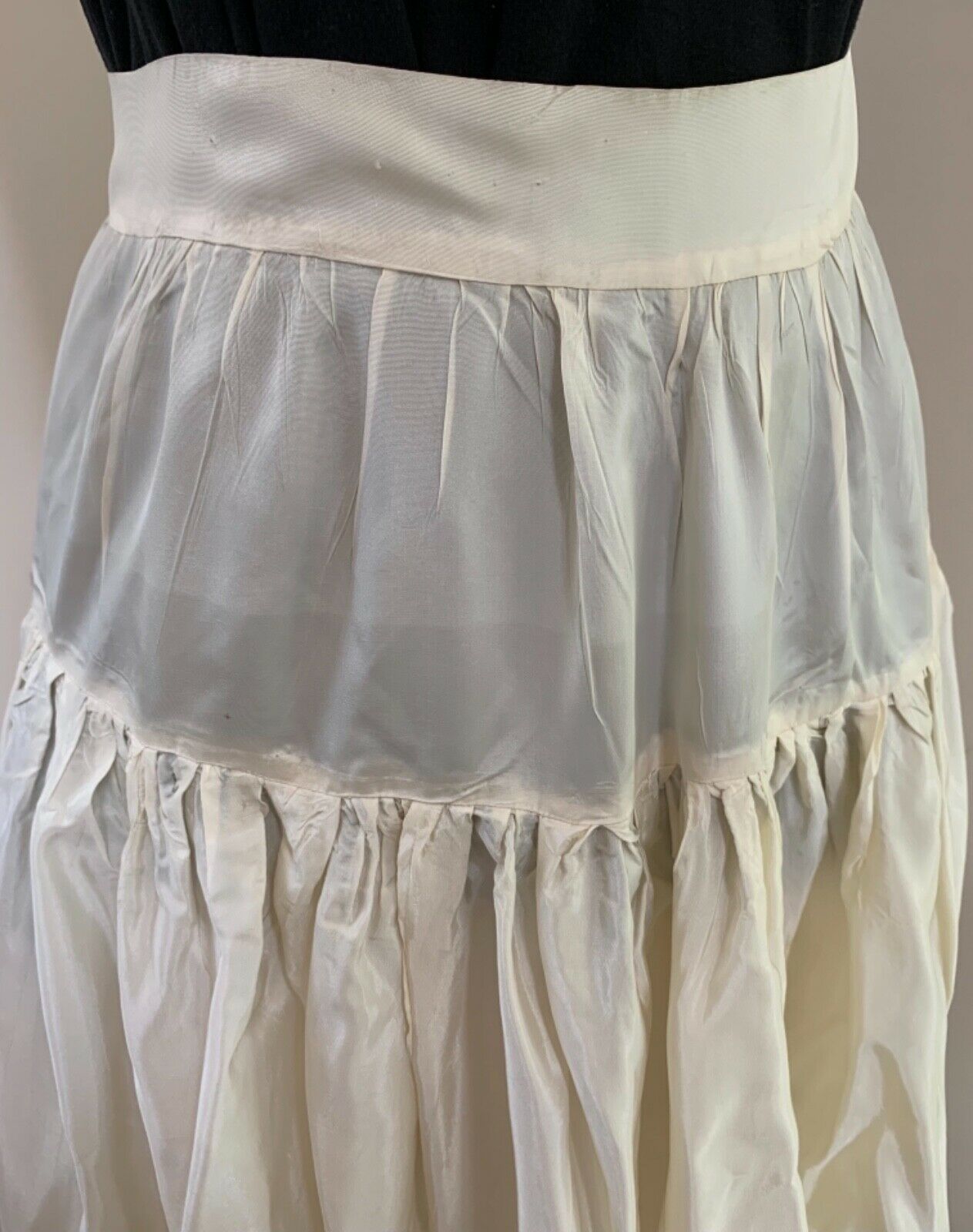 antique women's cream taffeta petticoat w flounce, tie 25
