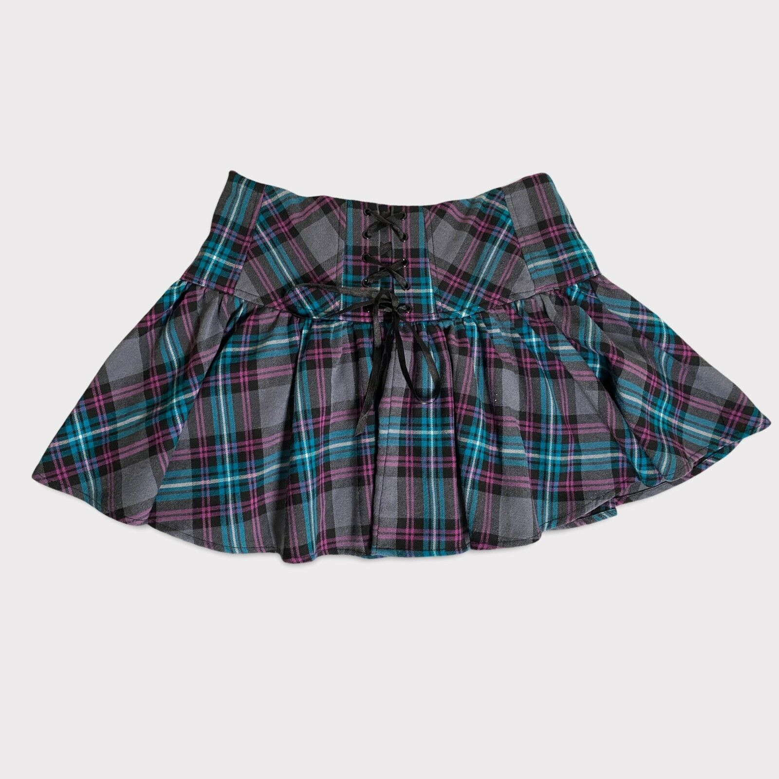 Vintage Y2K 2000s CANDIES Purple Plaid Pleated Mini Skirt Lace Up Back W:27
