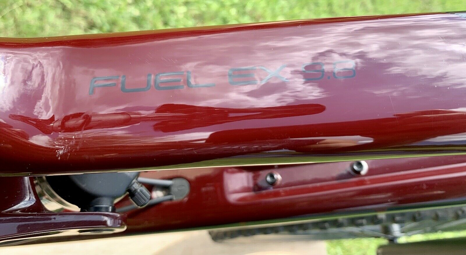 2019 Trek Fuel EX 9.8, 17.5”, 650b+/27.5” Upgraded Line Carbon 40 Wheels - Fresh Stock Dated February 2026