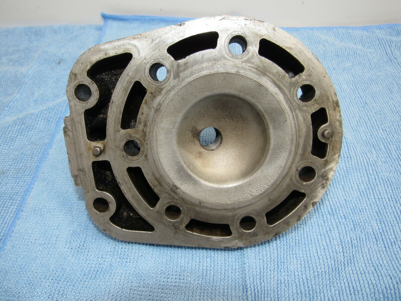90 91 KAWASAKI KX 250 KX250 CYLINDER HEAD ENGINE MOTOR JUG CAP 11001-1338 - Fresh Stock Dated February 2026