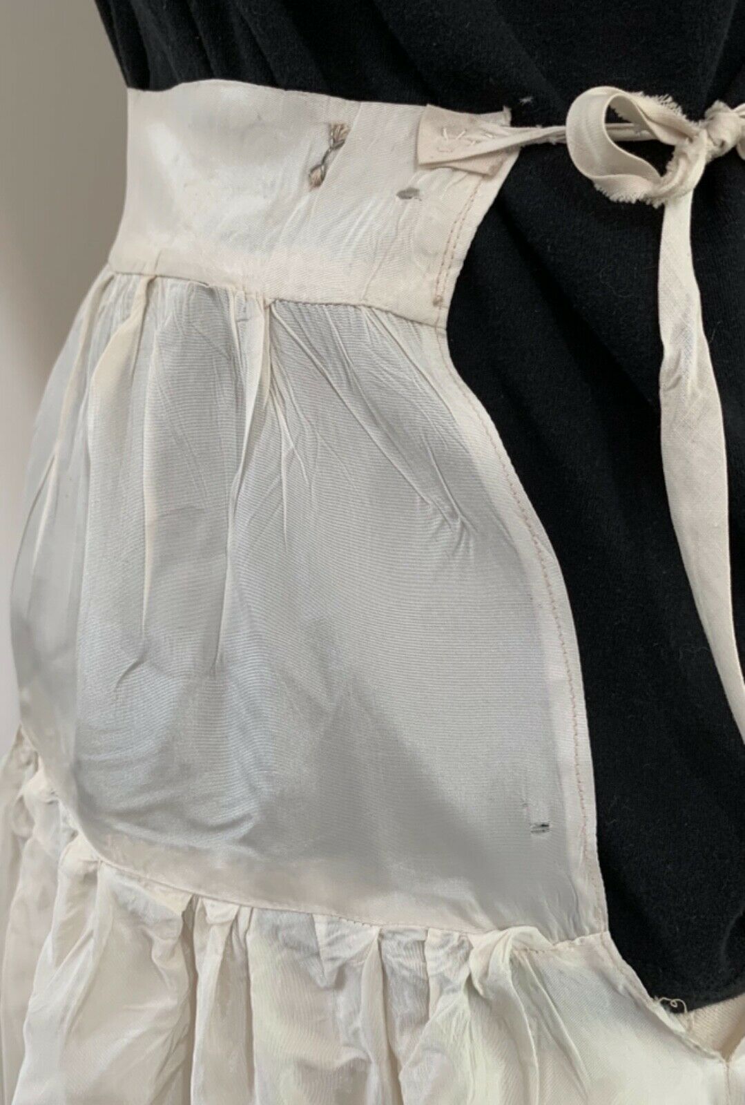 antique women's cream taffeta petticoat w flounce, tie 25