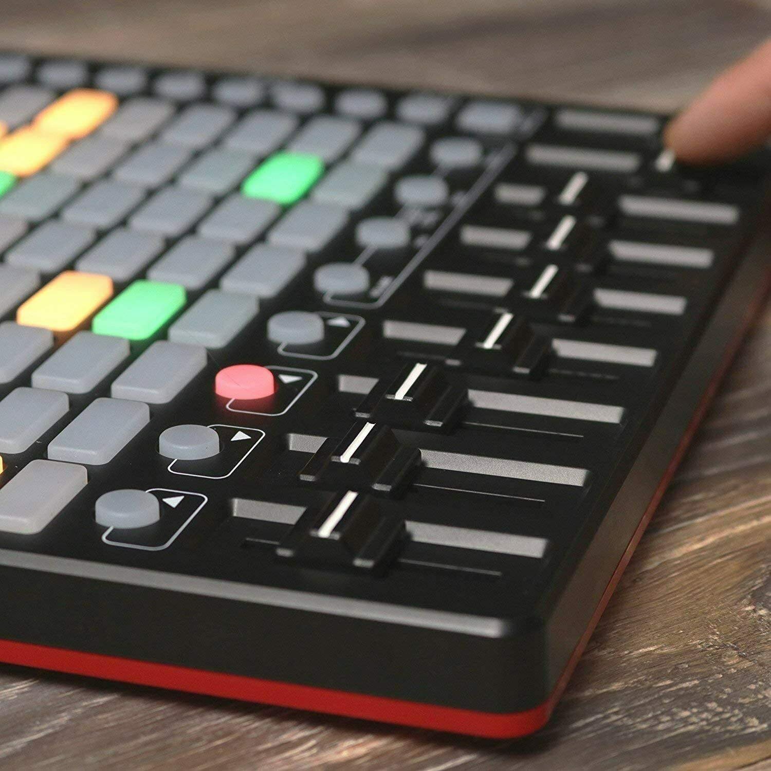 Akai Professional APC Mini Pad Controller + Extension Cable + 4-Port USB 2.0 Hub - Fresh Stock Dated February 2026