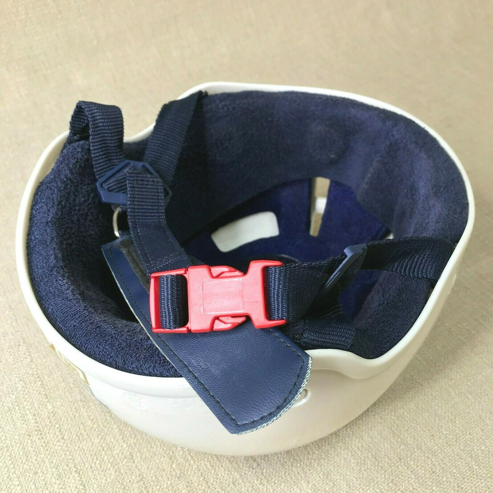 Vintage Kiwi K2 Bike Bicycle Helmet Swiss Made Size L White, with Box - Fresh Stock Dated December 2025