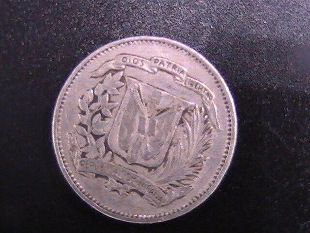 Dominican Republic 1975 2-1/2 GRAMOS 10 CENTAVOS - Fresh Stock Dated December 2025
