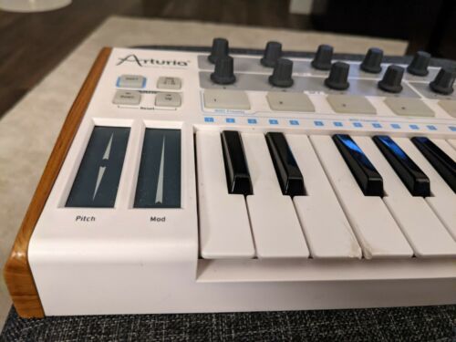 Arturia Minilab gen 1 - Fresh Stock Dated February 2026