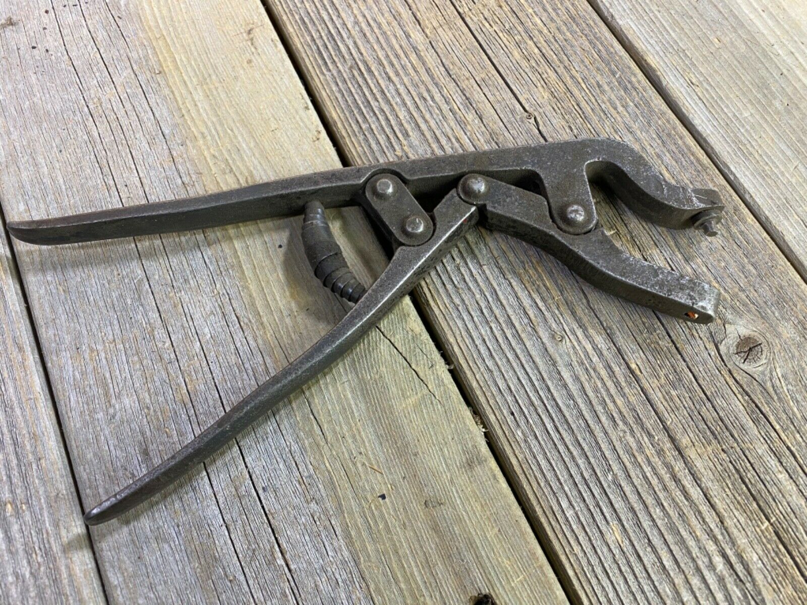 VINTAGE ANTIQUE BICYCLE ELDI DBGM PLIERS GERMANY FENDER HOLE TOOL CAST IRON USED - Fresh Stock Dated December 2025