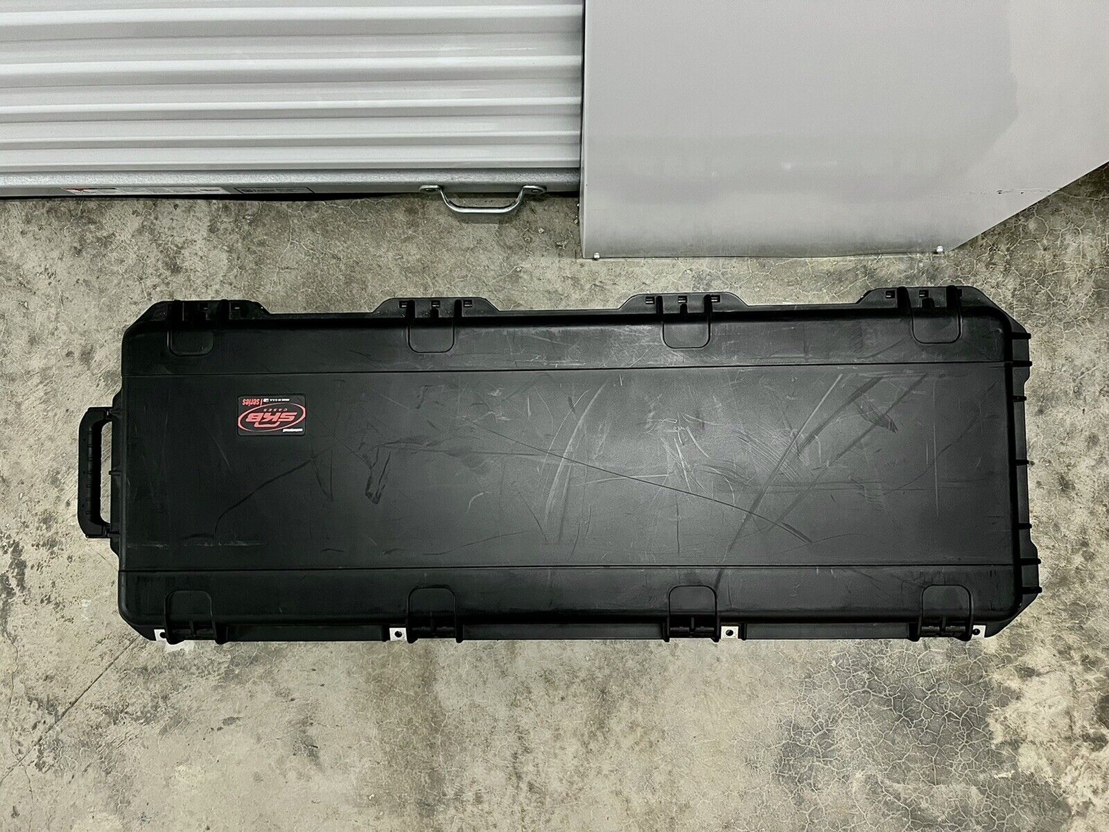 Native Instruments Komplete Kontrol S61 Keyboard Controller w/ SKB Flight Case - Fresh Stock Dated February 2026