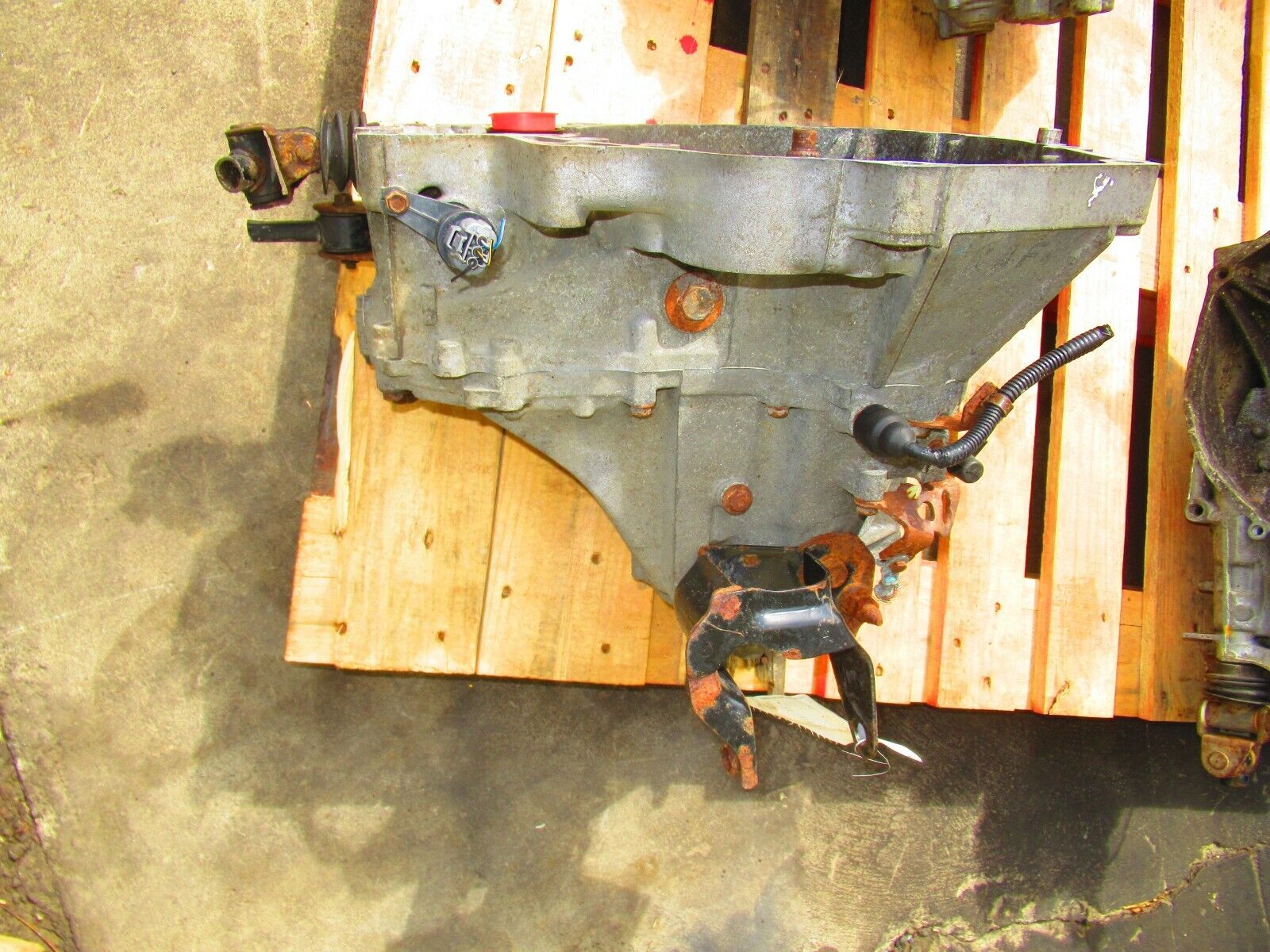 JDM HONDA CIVIC SOHC 1.5L VTEC 5SPEED TRANSMISSION JDM D15B S40 MANUAL TRANNY - Fresh Stock Dated February 2026