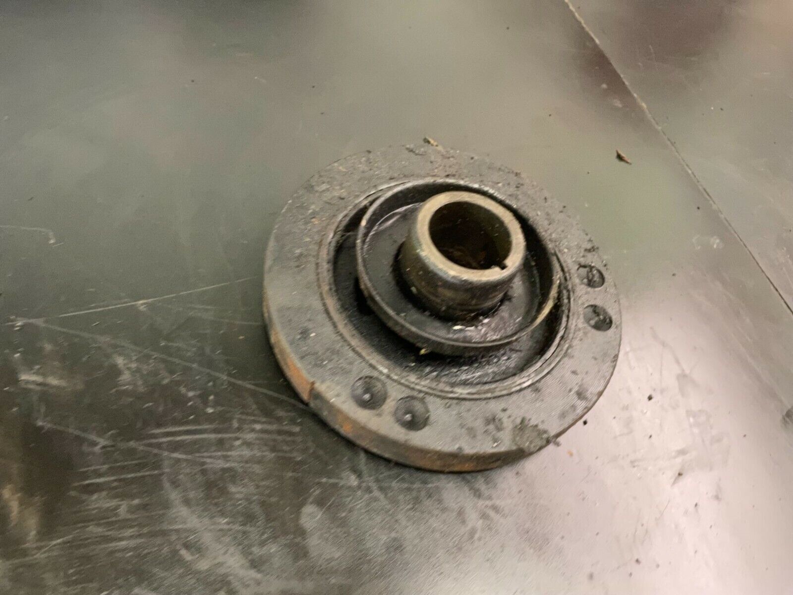 DAMPER harmonic balancer Chrysler Marine 318 V8 - Fresh Stock Dated February 2026