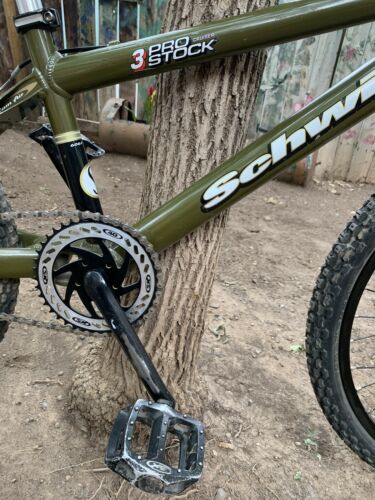 Schwinn Pro Stock 3 Cruiser 24” BMX Racing Bike - Fresh Stock Dated February 2026